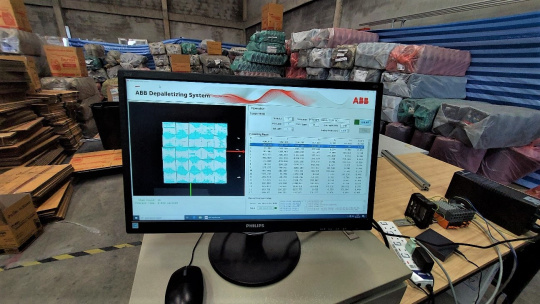 Die 3D Vision Software ermittelt Kistenpositionen auf der Palette millimetergenau anhand des Punktwolkenbildes