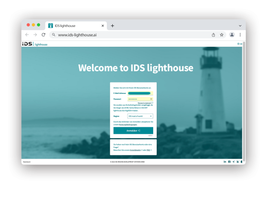 Der Startbildschirm von IDS lighthouse mit E-Mail und Passwort Eingabe.