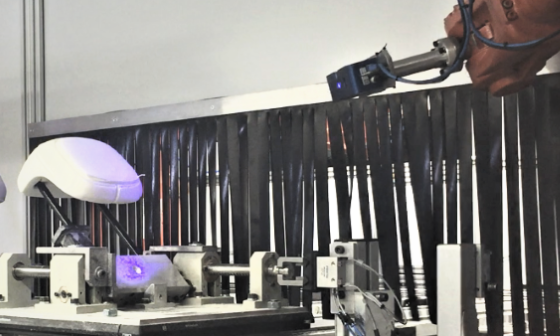 Schaumstoffteile werden von einer Ensenso 3D Kamera geprüft