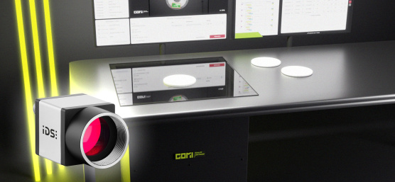 COMI Label Reader (Tisch-Scanner), 3 gelbe Leuchtstreifen, vorne uEye Kamera
