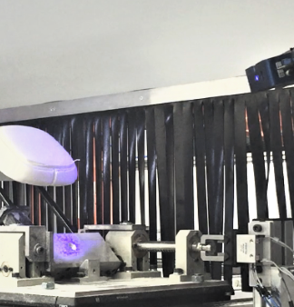 Schaumstoffteile werden von einer Ensenso 3D Kamera geprüft