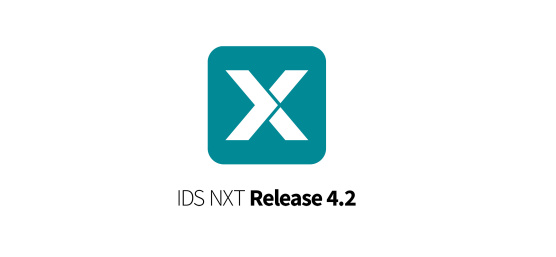 IDS NXT Logo: Weißes X auf farbigem IDS-Hintergrund, Release Version 4.2