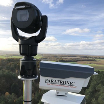 Kamera mit Blick auf Wald von Firma Paratronic