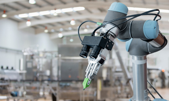 Roboterarm mit IDS Kameras