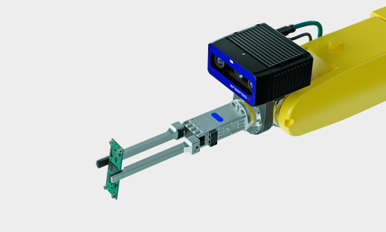 Ensenso B 3D-Kamera auf Roboterarm montiert