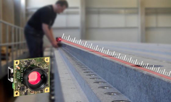 Optisches Geradheitsmessgerät erleichtert Maschinen- und Anlagenbau kameragestützt die Bauteilvermessung.